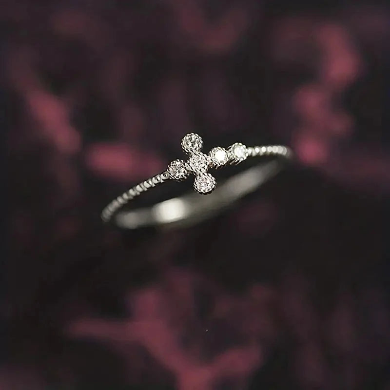 Huitan Cross Ring Women – CZ Pavé Gold & Silver Fashion Ring Fashion Ring Axl T0319 6