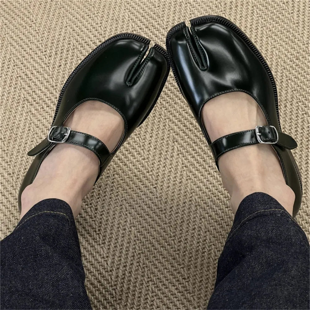 Women's Split Toe Tabi Mary Jane Flats | Buckle Strap Mary Jane Flats Axl
