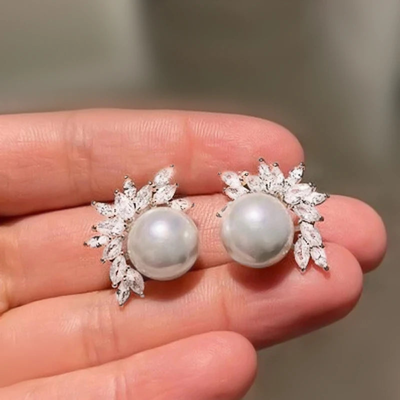 Huitan Pearl Stud Earrings – Elegant Women's Fashion Jewelry Pearl Stud Earrings Axl