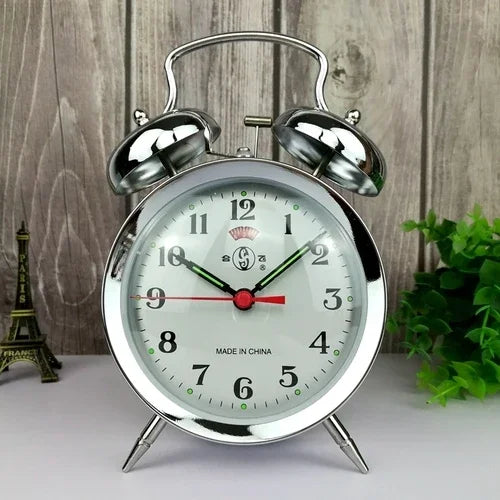 Vintage Gold Mechanical Alarm Clock – Chick Pecking Décor Mechanical Alarm Clock Axl 11.5X17CM 2