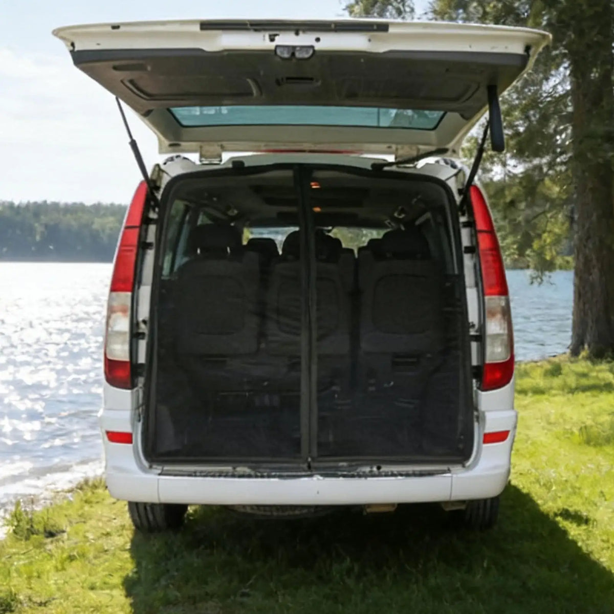 SUV Tailgate Mesh Screen – Magnetic UV Fly Screen 58x57 Inch Tailgate Mesh Screen Axl