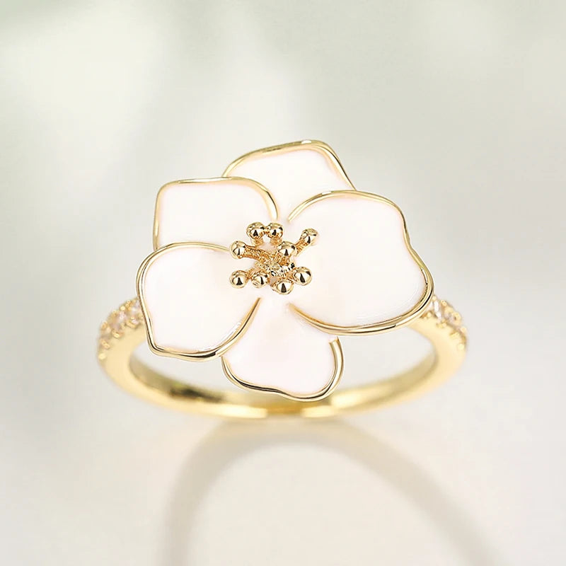Huitan White Flower Ring – Cubic Zirconia Wedding Band Fashion Ring Axl T0150 6