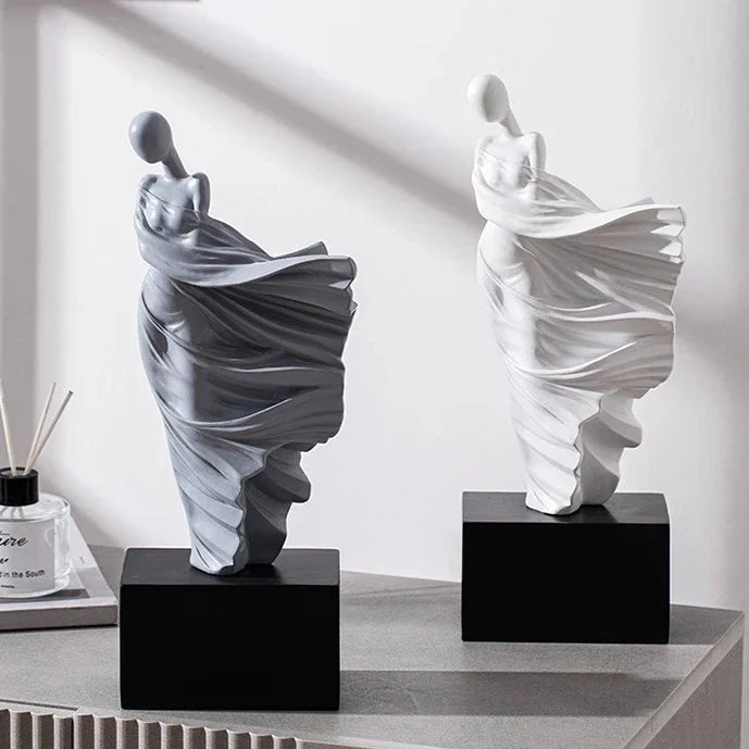 Resin Abstract Figurines – Nordic Modern Art Home Décor Decorative Figurine Axl