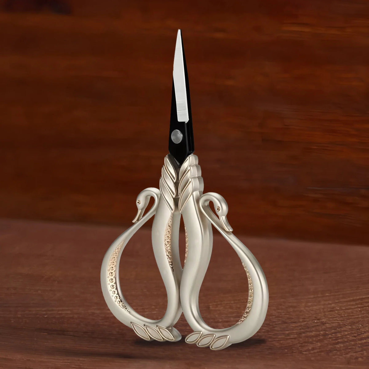 Retro Vintage Embroidery Scissors – Stainless Steel Sewing Tool Embroidery Scissors Axl Scissors-Beige