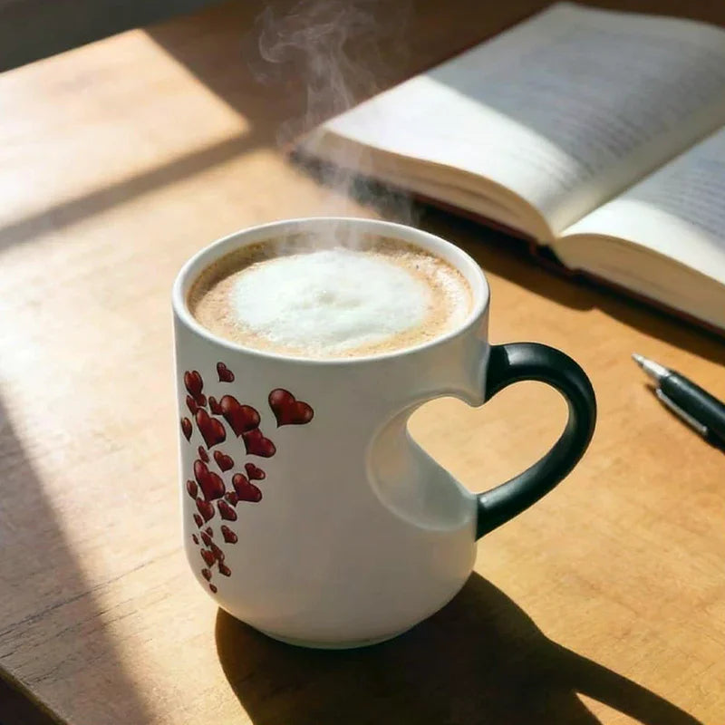 Heart-Shaped Color Changing Ceramic Mug – Hidden Design Color Changing Mug Axl