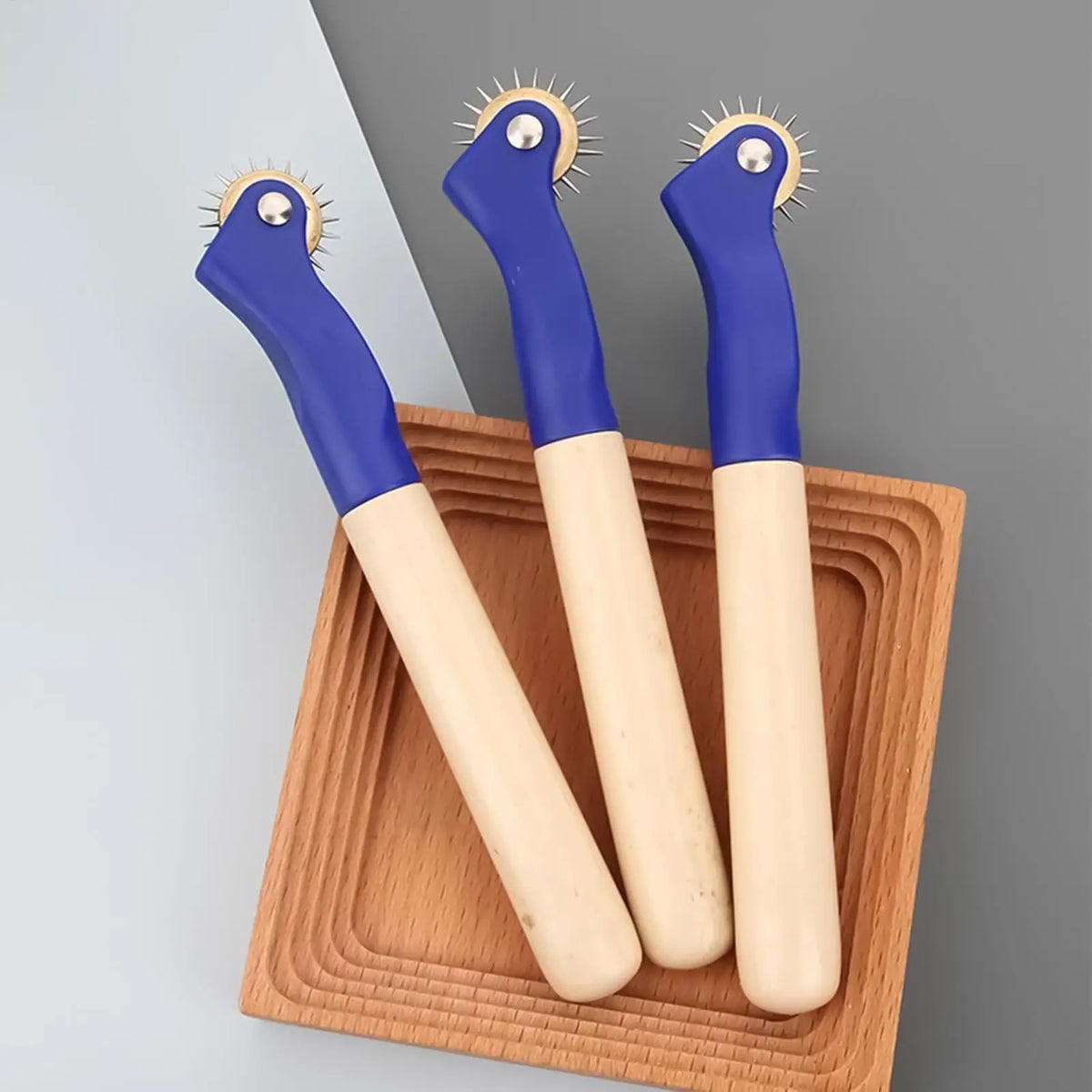 Tracing Wheel with Wood Handle – Serrated Pattern Tracer Tool Sewing Tracing Tool Axl
