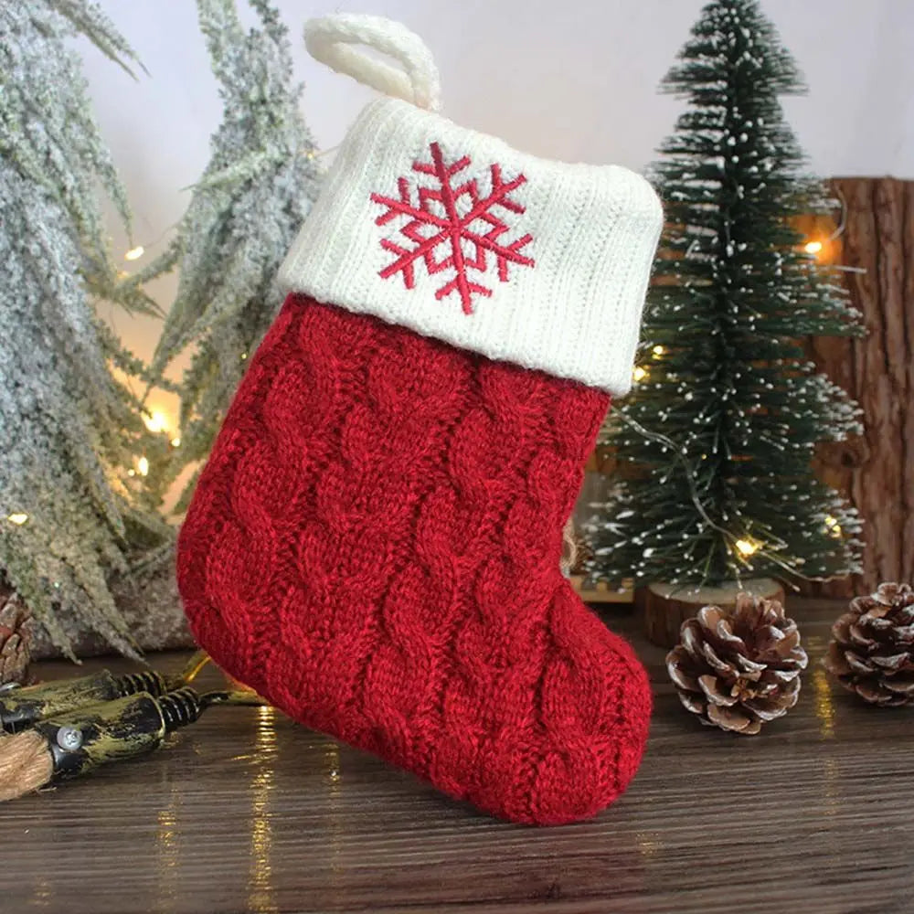 Knitted Christmas Stocking – Alphabet Letter Xmas Décor Gift Christmas Stocking Axl
