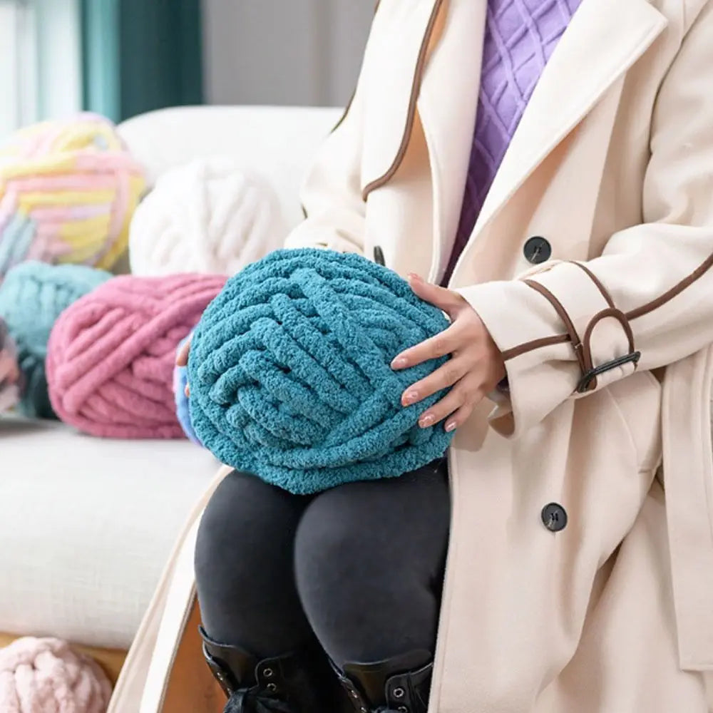 226g Chunky Crochet Yarn Ball – Thick Polyester for Blankets & DIY Chunky Crochet Yarn Axl