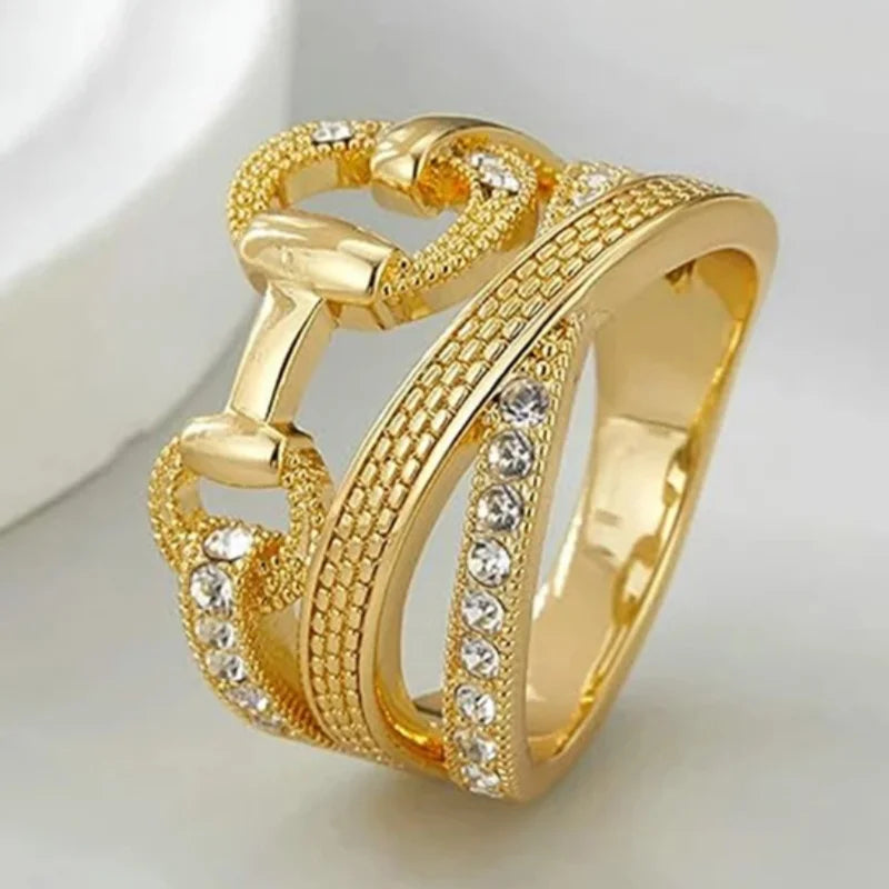 Huitan Irregular Knot CZ Ring – Women's Dazzling Party Ring Fashion Ring Axl