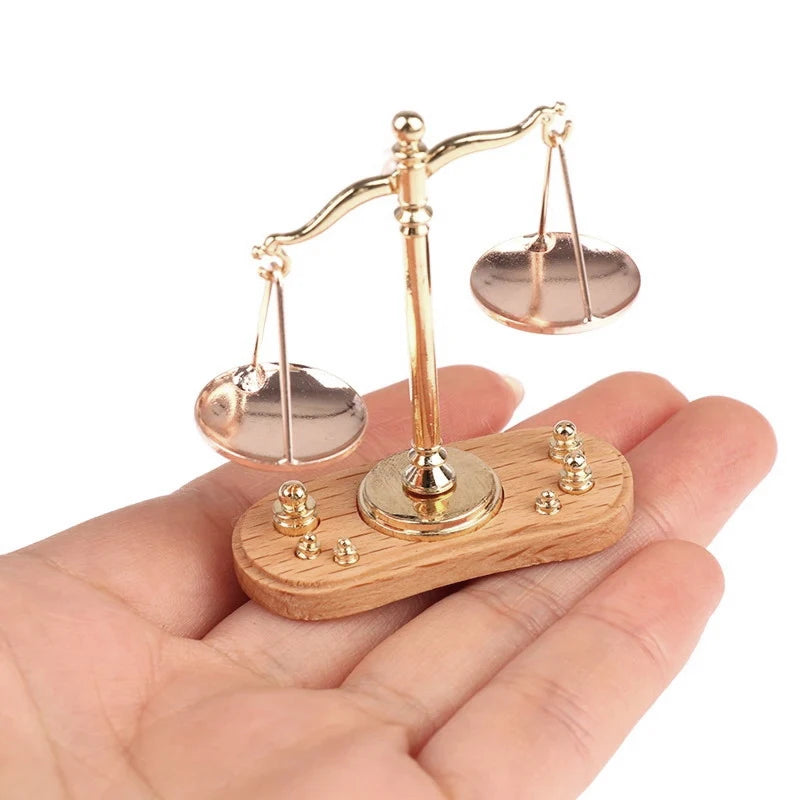 Mini Vintage Balance Scale Ornament – Antique Justice Scale Decor Miniature Scale Ornament Axl