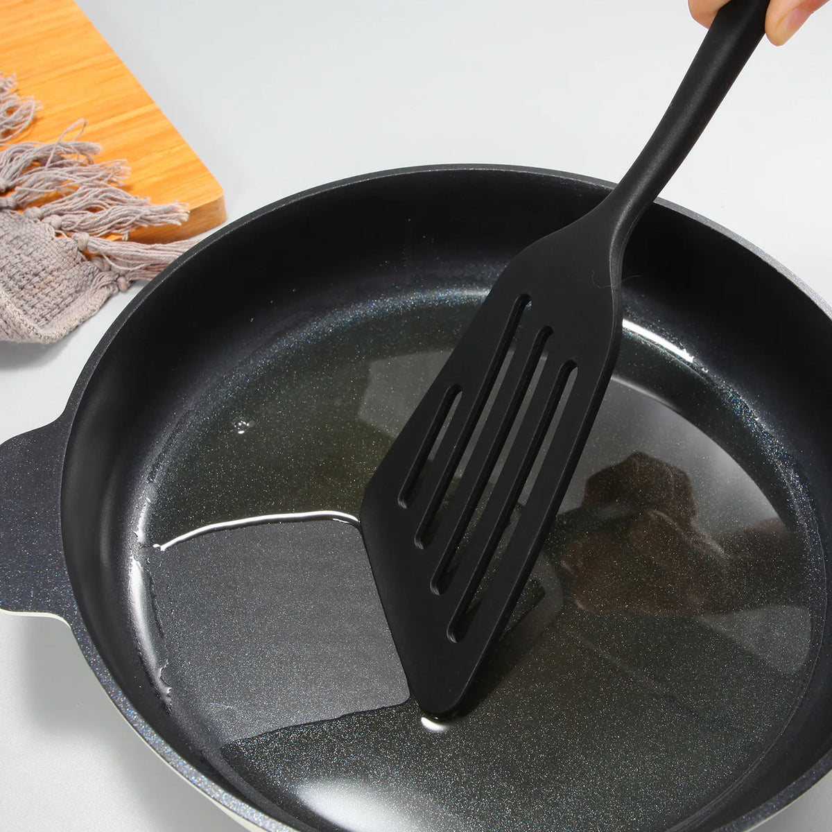 Silicone Stainless Steel Cooking Spatula – Frying & Pancake Cooking Spatula Axl
