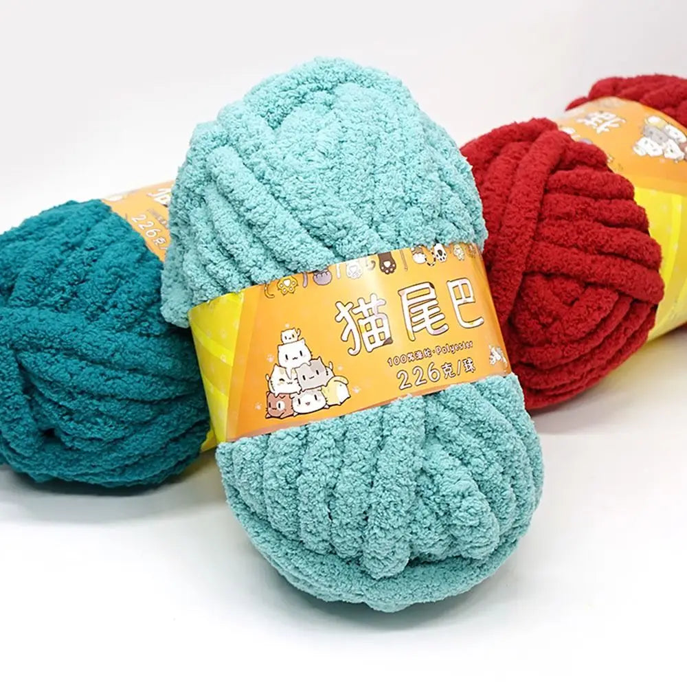 226g Chunky Crochet Yarn Ball – Thick Polyester for Blankets & DIY Chunky Crochet Yarn Axl