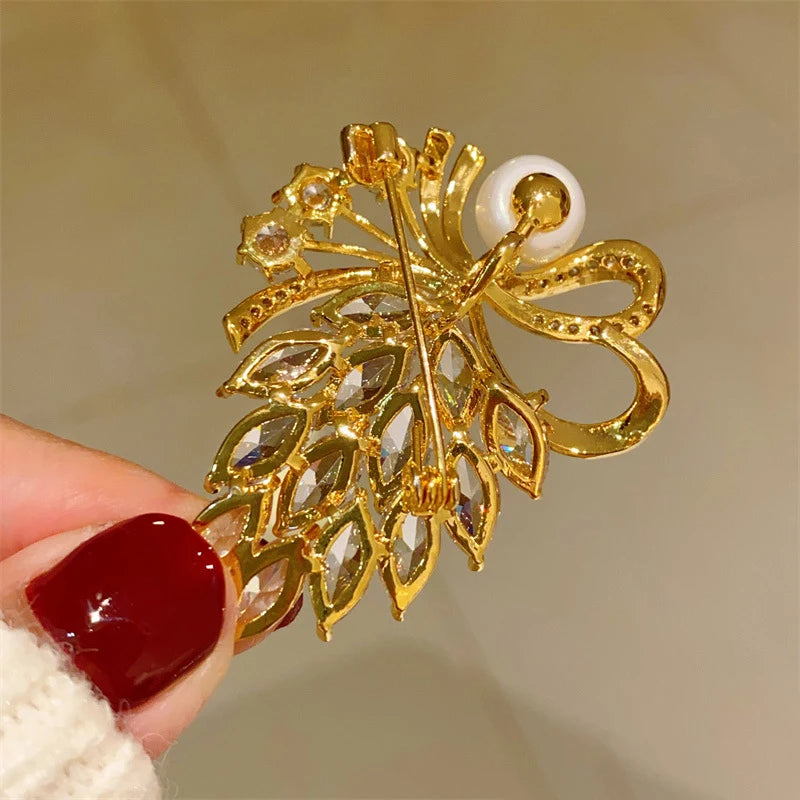 Rhinestone Crystal Bow Pearl Brooch – Women's Fashion Pin Fashion Brooch Pin Axl