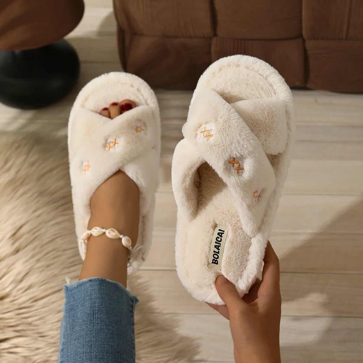 Women's Fluffy Fur Slippers – Embroidery Plush Cross Band Slides Plush Fur Slippers Axl Beige 38-39