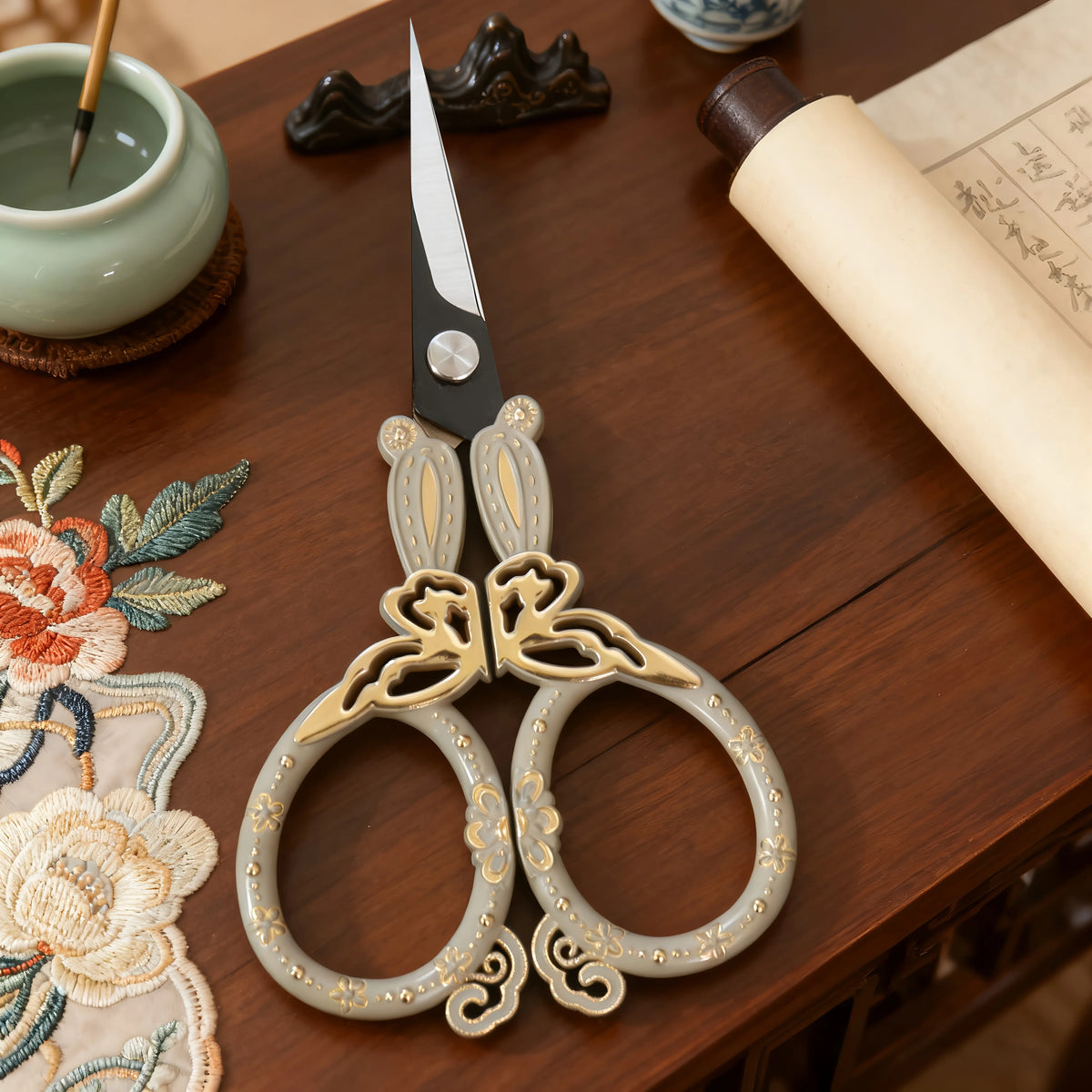 Retro Vintage Sewing Scissors – Embroidery & Fabric Shears Embroidery Scissors Axl Scissors-Grey