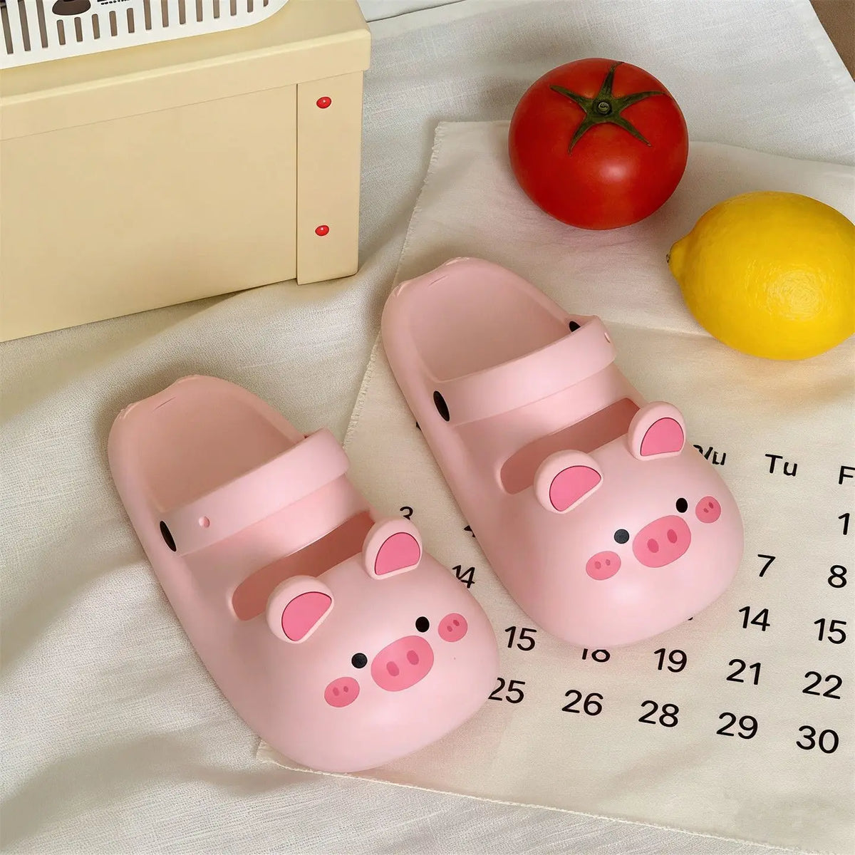 Lorilury Women's Pig Animal Clogs – EVA Slides Indoor Outdoor Animal Novelty Clogs Axl