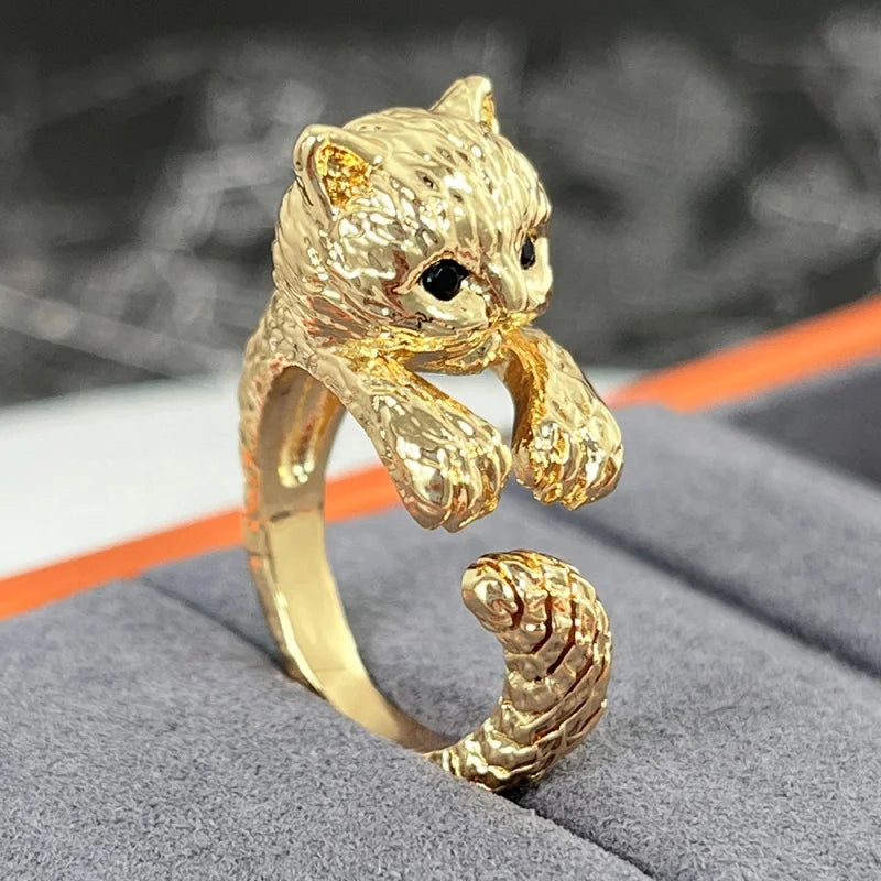Huitan Gold Cat Ring – Cubic Zirconia Animal Fashion Jewelry Fashion Ring Axl