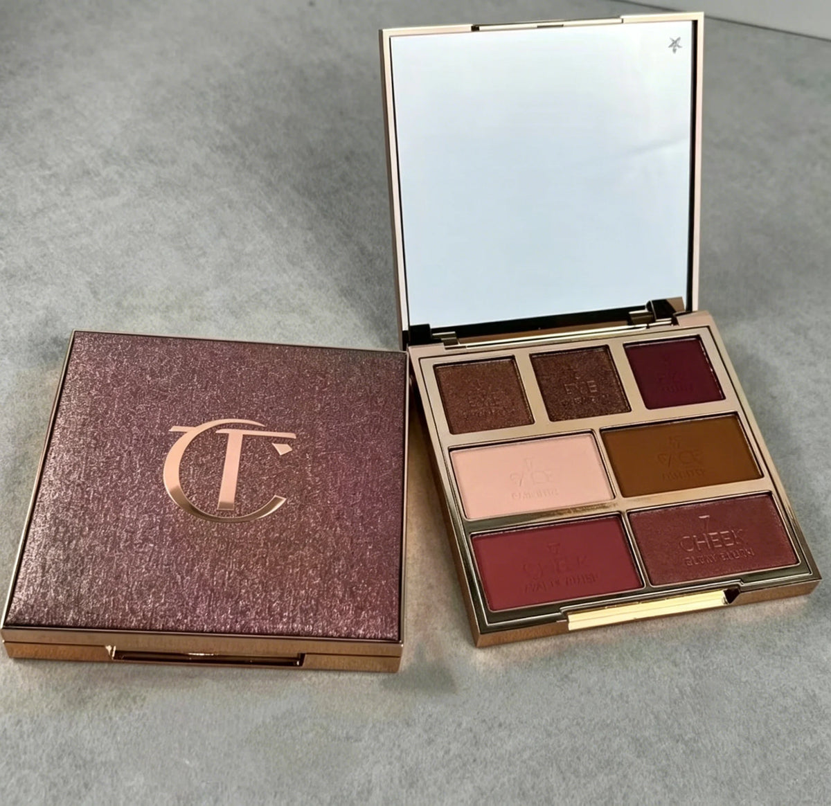 Charlotte Tilbury Peachy Blush & Eyeshadow Contour Palette Blush Contour Palette Axl