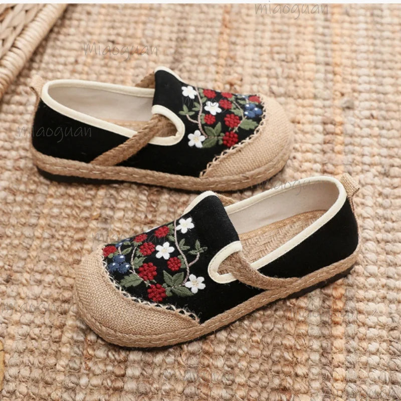 Women's Embroidered Canvas Flat Espadrilles – Slip-On Loafers Flat Espadrille Loafers Axl Black-1 38