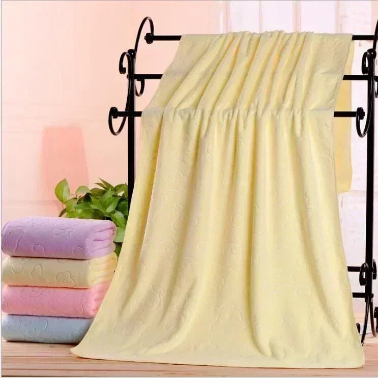 Microfiber Embossed Bear Bath Towel 70×140cm | Soft & Absorbent Microfiber Bath Towel Axl yellow