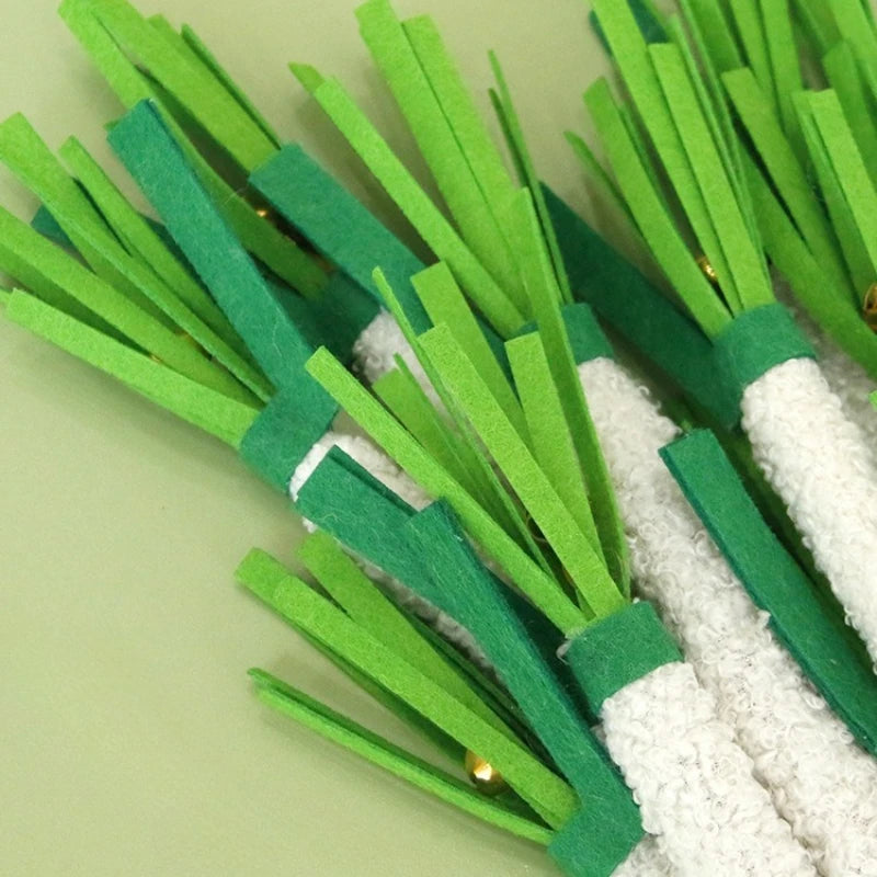 Wooden Scallion Cat Chew Toy – Bite-Resistant Teeth Grinder Cat Chew Toy Axl