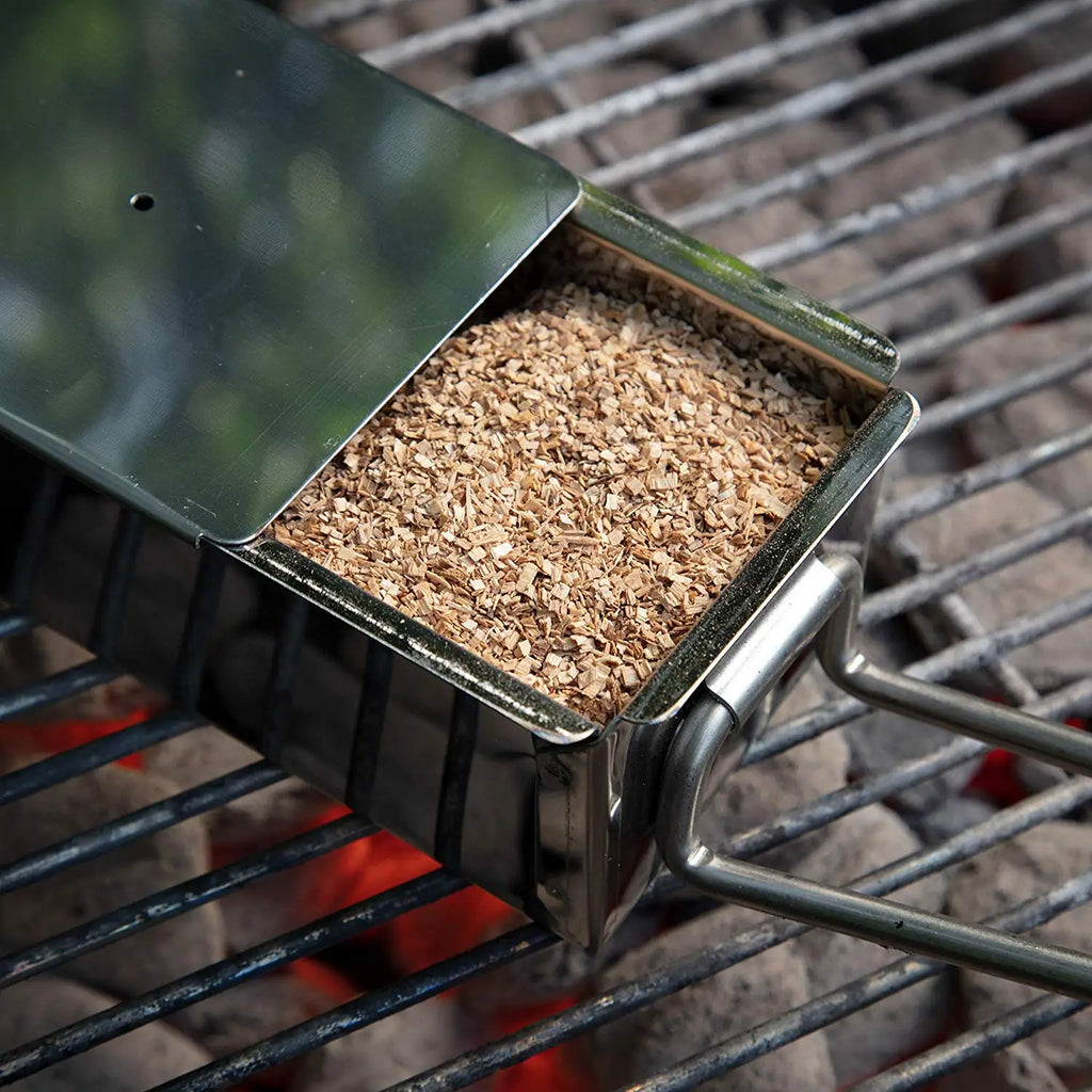 Wood Chips for Smoking – Hickory, Apple, Oak & Cherry 250g BBQ Smoking Wood Chips Axl 250g apple Sawdust