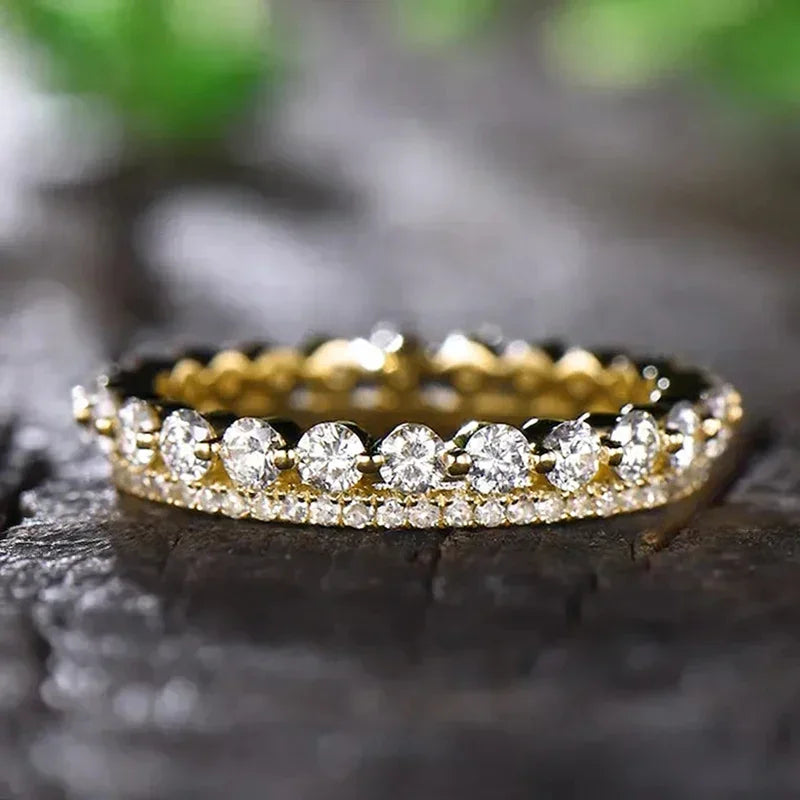 Huitan Gold CZ Wedding Band Ring – Sparkling Cubic Zirconia CZ Wedding Ring Axl
