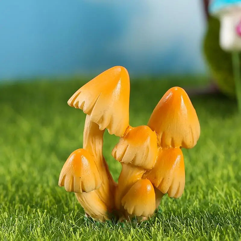 Resin Mushroom Figurines – Mini Garden Bonsai Fairy Decor Garden Figurine Axl D