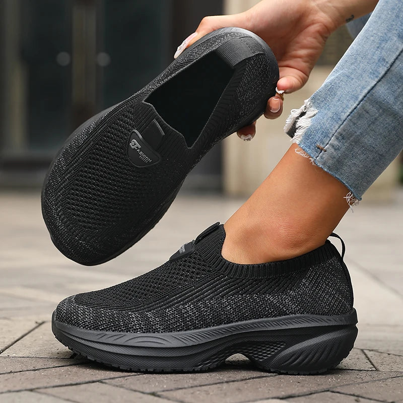Women's Wide Fit Mesh Slip-On Sneakers | Breathable Walking Shoes Slip-On Sneakers Axl All Black 40