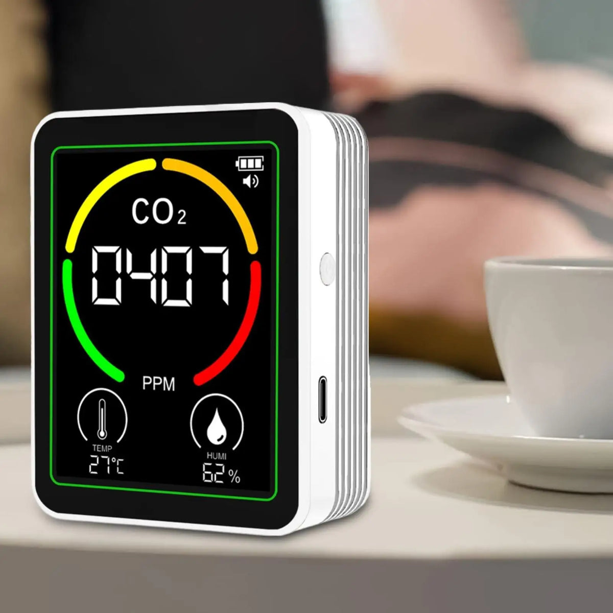 3-in-1 CO2 Air Quality Monitor – Humidity & Temperature Air Quality Monitor Axl