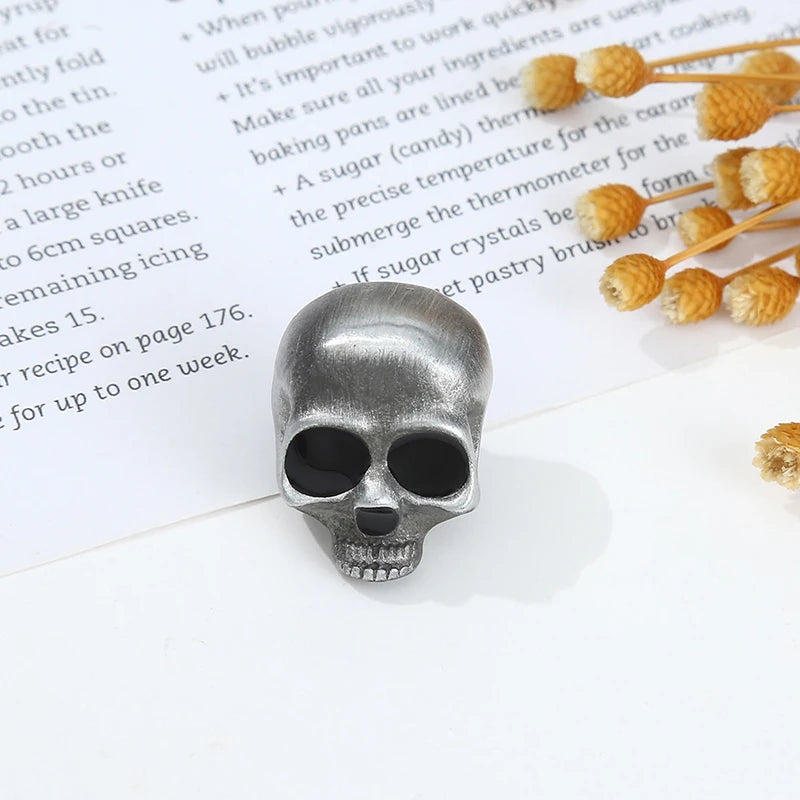 Gothic Skull Cross Brooch Pin – Vintage Metal Badge Jewelry Gothic Brooch Pin Axl