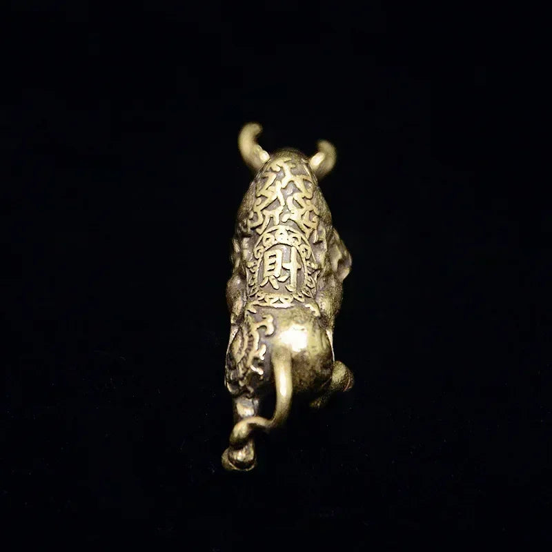 Retro Brass Bull Figurine – Vintage Copper Cow Desk Ornament Desktop Figurine Axl
