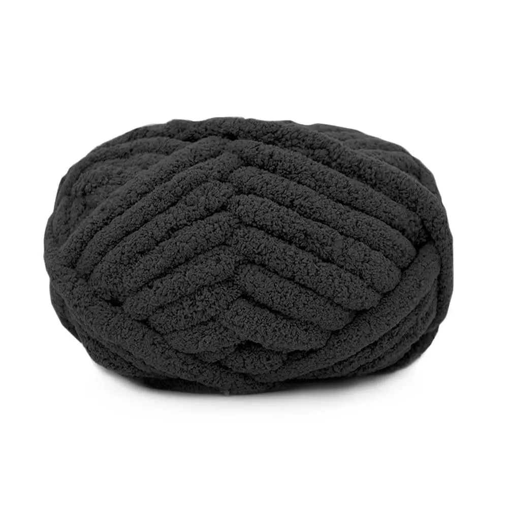 226g Chunky Crochet Yarn Ball – Thick Polyester for Blankets & DIY Chunky Crochet Yarn Axl Black