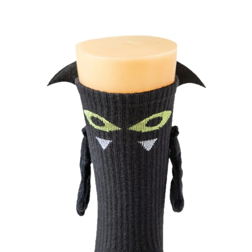 Halloween Bat Magnetic Couple Socks – Cotton Mid-Calf Novelty Novelty Socks Axl