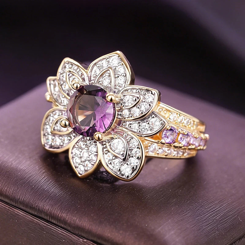 Huitan Two-Tone Flower Ring – CZ Pave Women's Wedding Band Fashion Ring Axl