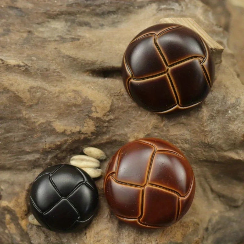 20 PCS Faux Leather Shank Buttons – Football Pattern Sweater Sewing Buttons Axl