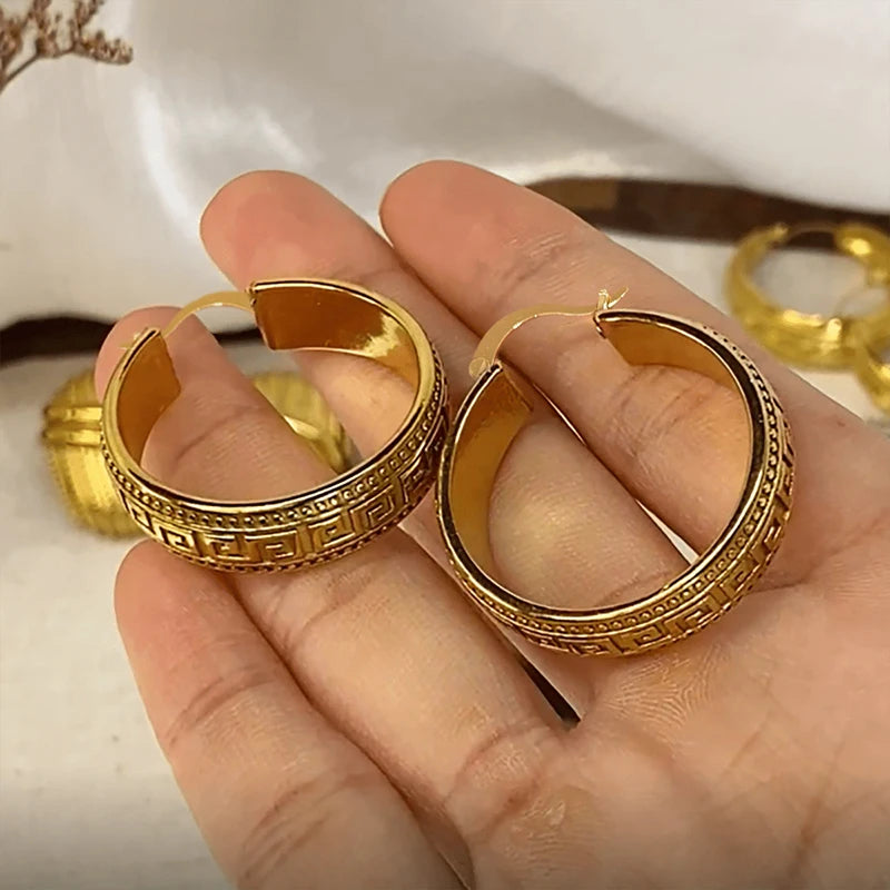 Huitan Greek Key Hoop Earrings – Vintage Geometric Women's Jewelry Hoop Earrings Axl