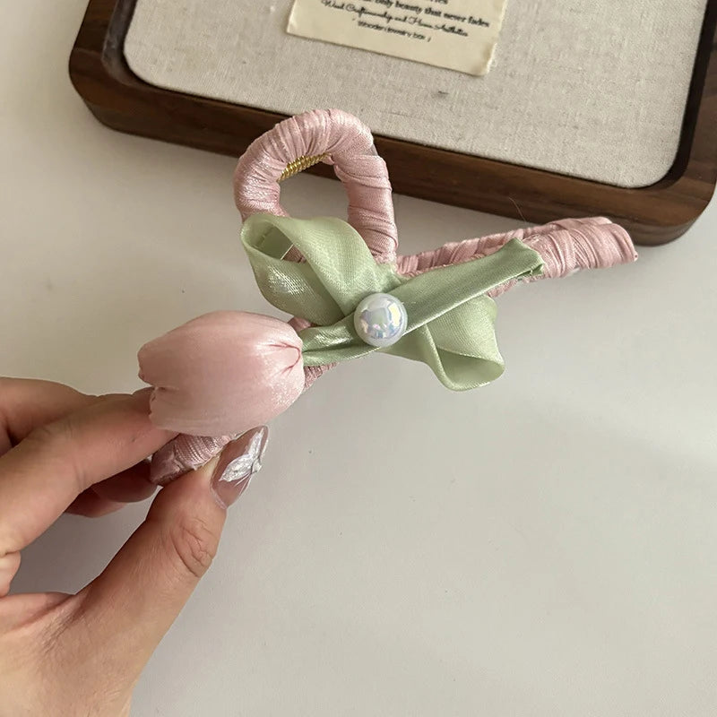 Tulip Ribbon Bow Hair Clip with Tassels – Women & Girls Hair Clip Axl A3