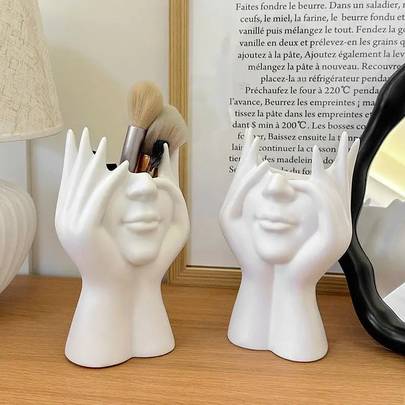 Abstract Human Face Desk Organizer – Pen & Makeup Brush Holder Desk Organizer Axl