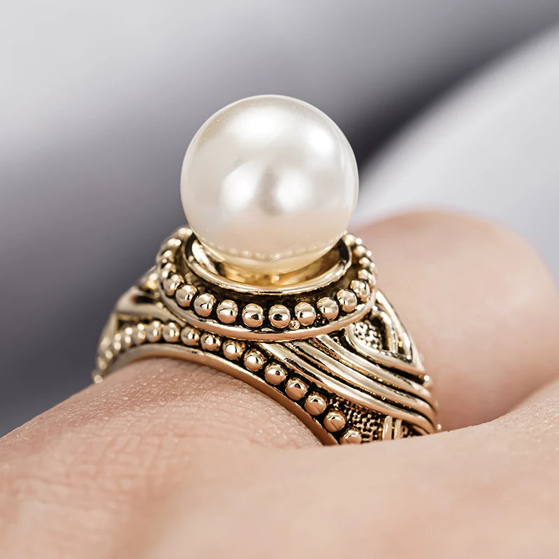 Huitan Antique Gold Imitation Pearl Ring – Vintage Women's Fashion Fashion Ring Axl