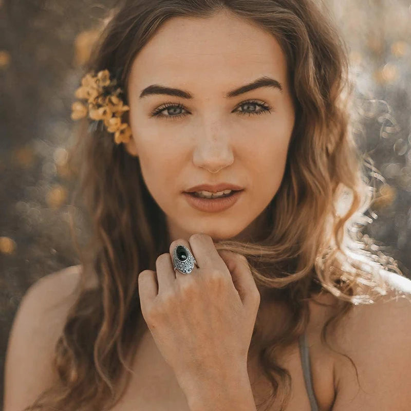 Huitan Black Stone Oval Ring – Vintage Women's Fashion Ring Fashion Ring Axl