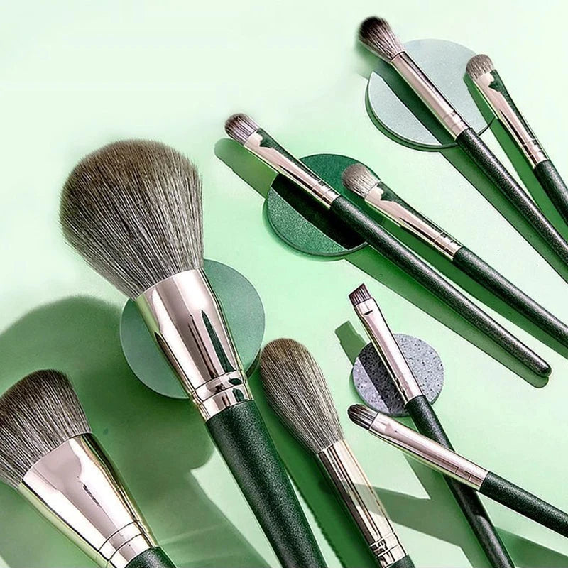 14-Piece Professional Makeup Brush Set – Soft Fluffy Cosmetic Kit Makeup Brush Set Axl