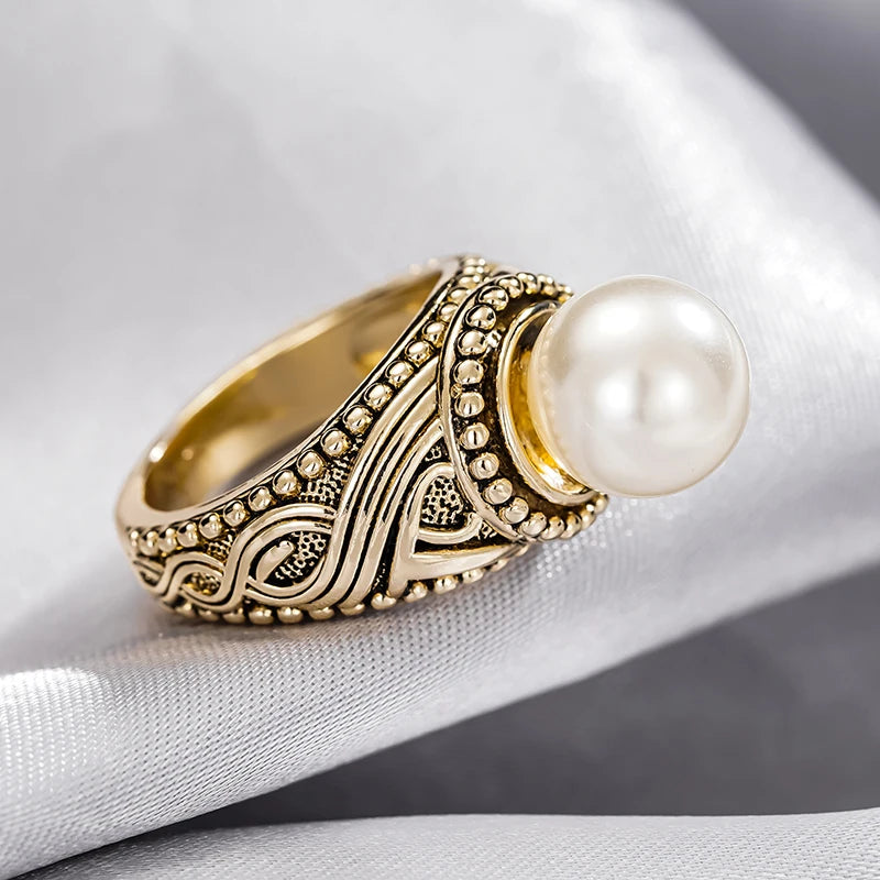 Huitan Antique Gold Imitation Pearl Ring – Vintage Women's Fashion Fashion Ring Axl