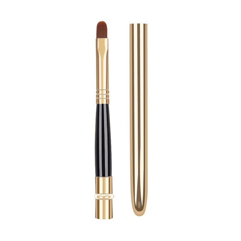 Retractable Lip Brush with Cover – Portable Makeup Tool Lip Makeup Brush Axl Gold
