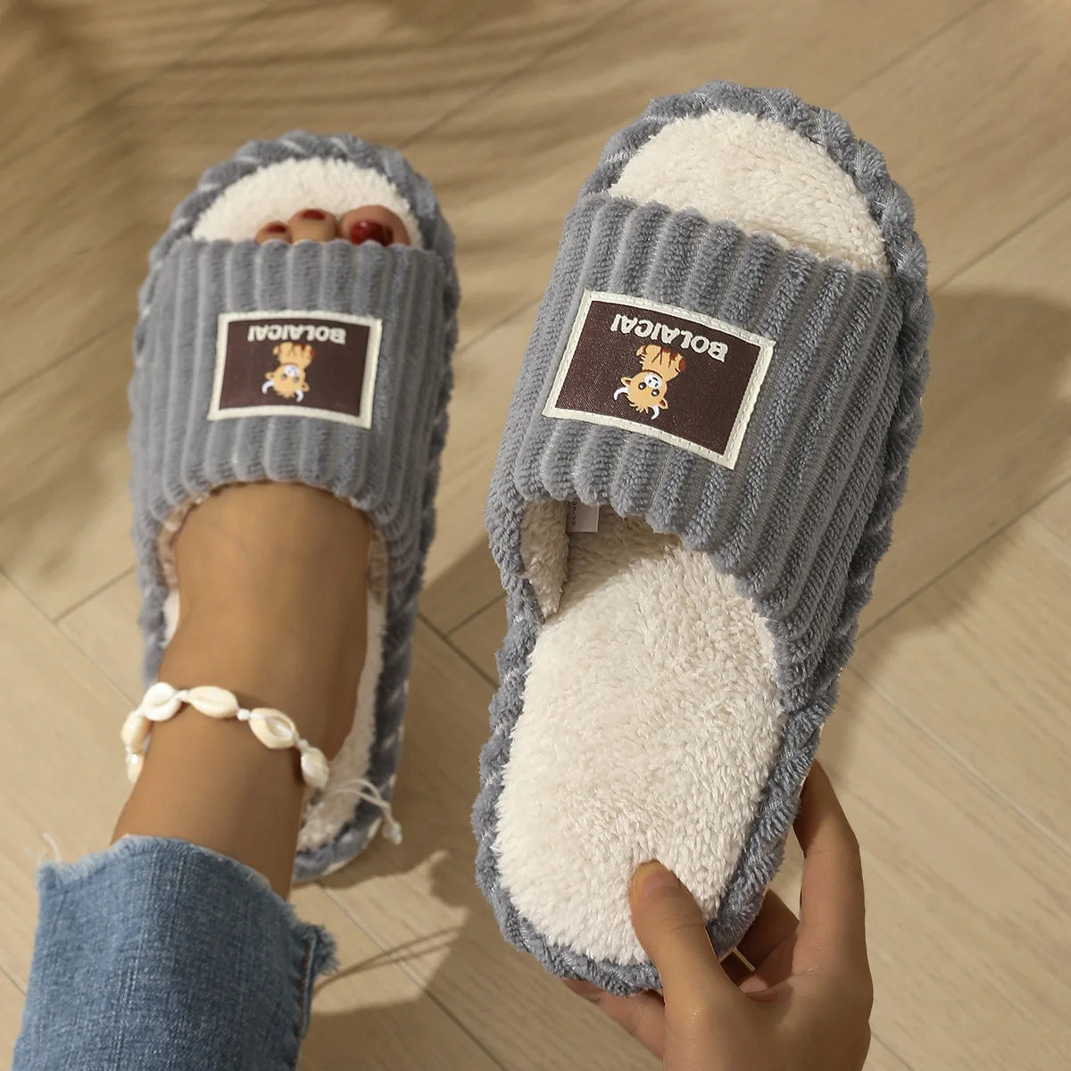Men's Corduroy Fuzzy House Slippers – Plush Non-Slip Open Toe House Slippers Axl