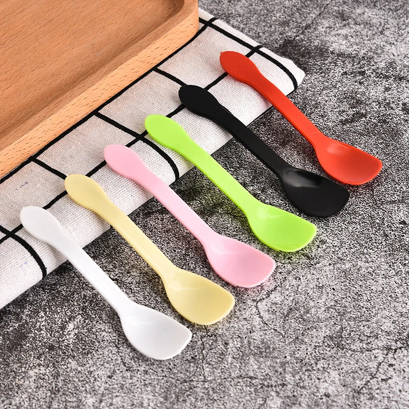 100 Mini Plastic Spoons – Dessert, Ice Cream & Party Spoons Disposable Party Spoons Axl