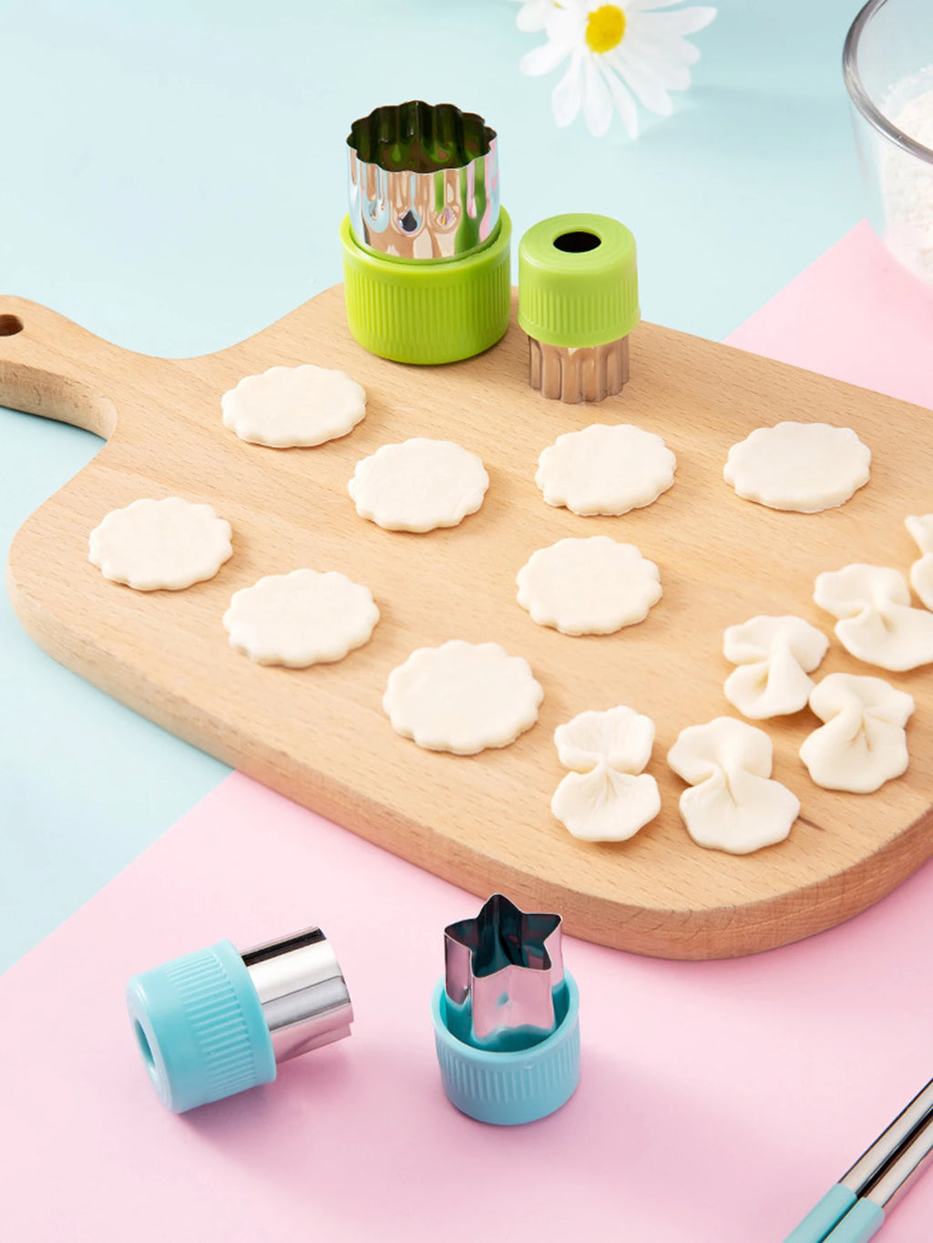 12-Piece Mini Food Cutter Shapes Set – Fruit, Veggie & Biscuit Food Cutter Mold Set Axl