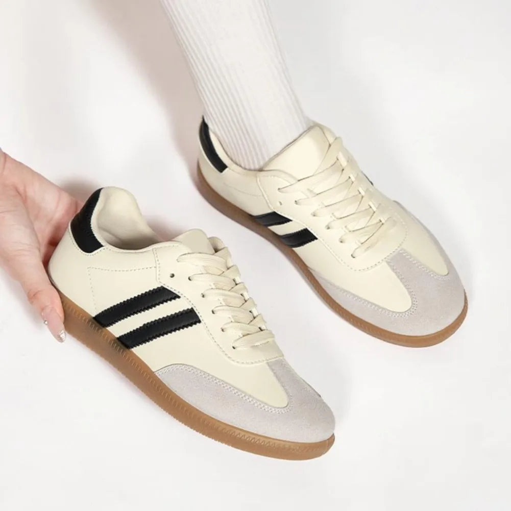 Women's Lace-Up Vulcanized Flat Sneakers – Fashion Trainers Women's Flat Sneakers Axl Beige 36
