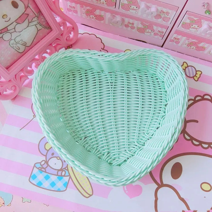 Heart-Shaped Wicker Storage Basket – Nordic Decor & Fruit Bowl Decorative Storage Basket Axl Green