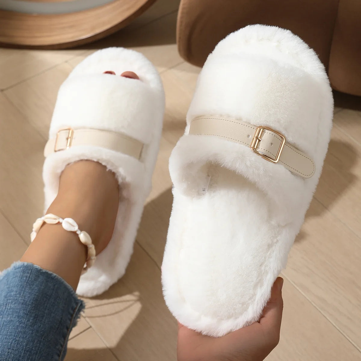 Women's Fluffy Wool Slippers – Warm Indoor Winter House Shoes Women's Slippers Axl